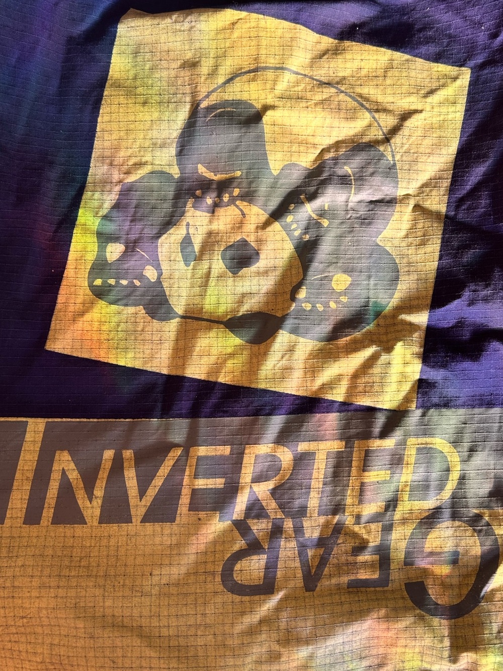 Inverted Gear Drawstring bag - Picture 2 of 3